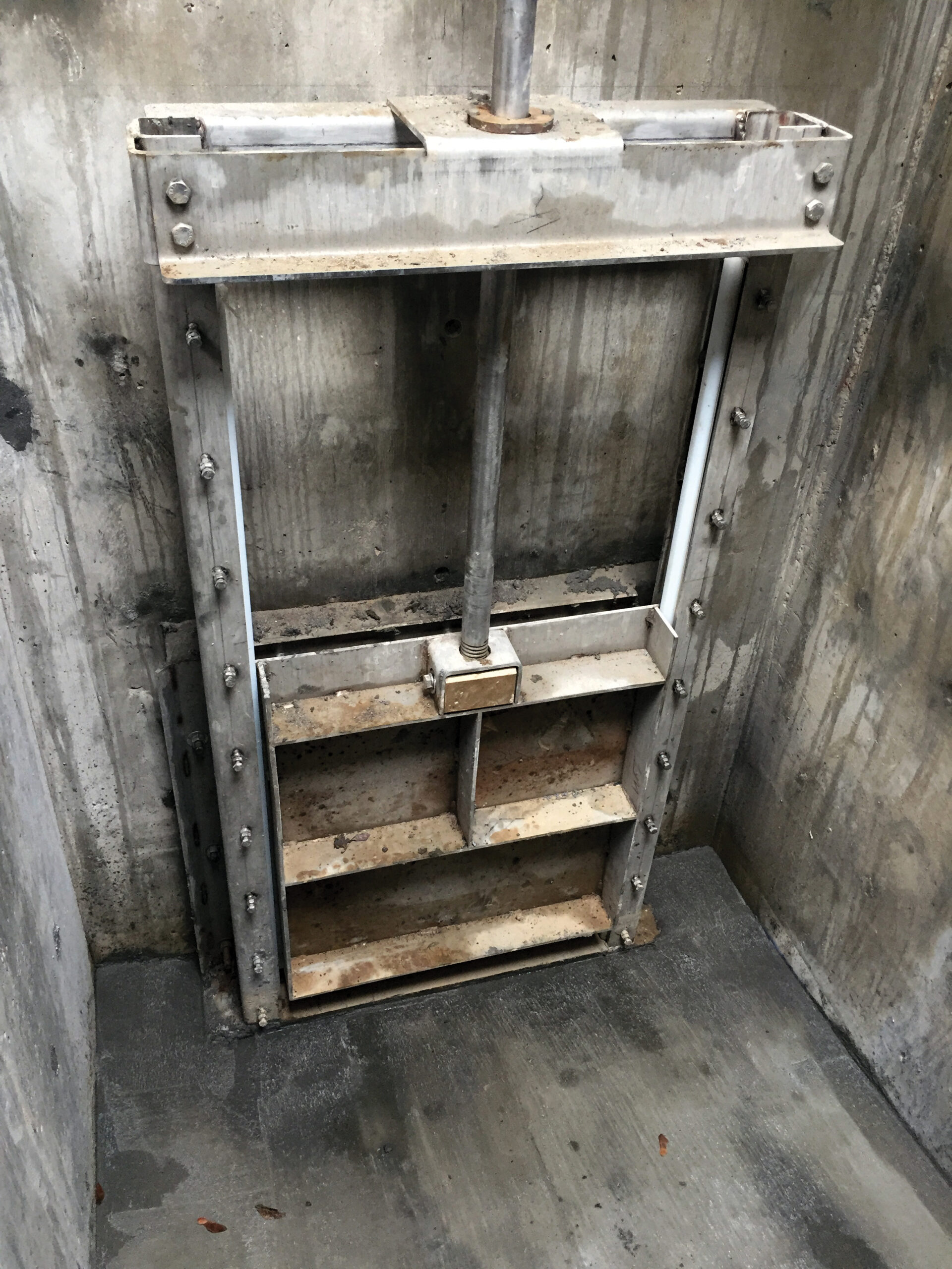 24in-x-24in-slide-gate